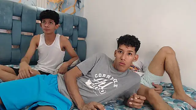 GREEN BOYS online show from April 7, 10:22 pm