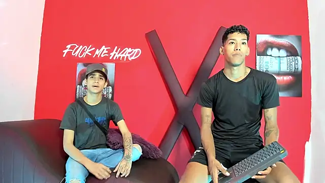 GREEN BOYS online show from March 5, 8:33 am