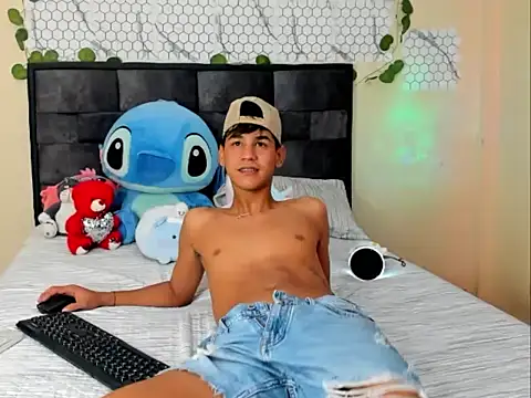 Stiben coll12 online show from February 26, 6:35 am