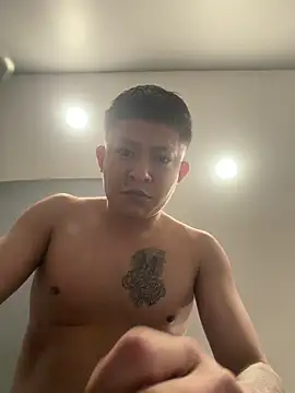 Snapshot of Jhon_jairo420zzzz chatting on February 15, 4:13 am Jhon jairo420zzzz online show from February 15, 4:13 am