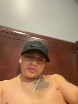 Jhon jairo420zzzz online show from April 5, 6:42 am