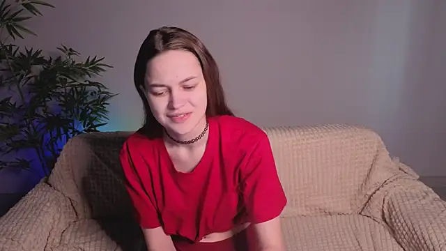 parrot kisha online show from April 9, 2:02 am