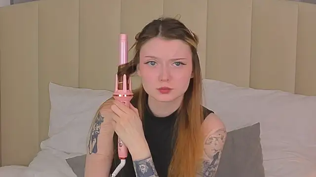 AlyssFrost online show from June 24, 3:38 am