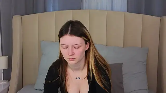 AlyssFrost online show from July 14, 2:05 am