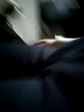 Snapshot of taniya0 chatting on February 25, 12:33 am taniya0 online show from February 25, 12:33 am