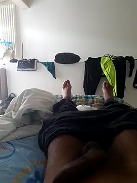 isuru lakshan online show from February 15, 2:49 pm