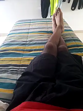 isuru lakshan online show from February 21, 12:18 pm