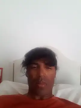 Snapshot of isuru_lakshan chatting on July 9, 3:11 pm isuru lakshan online show from July 9, 3:11 pm