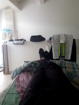 isuru lakshan online show from March 29, 1:57 pm