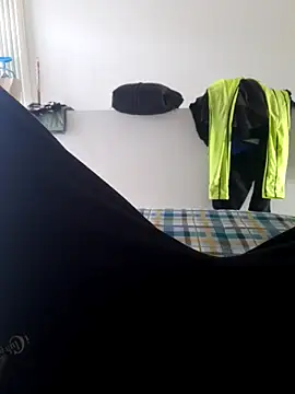 isuru lakshan online show from March 3, 9:16 am