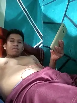 Snapshot of yisusalejo chatting on February 16, 5:50 am yisusalejo online show from February 16, 5:50 am