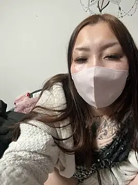 ran cha  online show from February 26, 9:04 pm