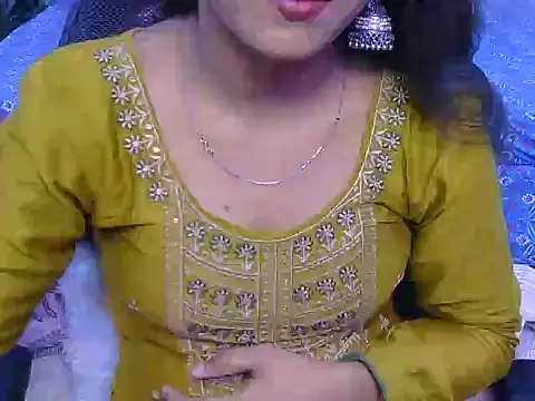 Snapshot of its-taniya chatting on June 13, 3:48 am its-taniya online show from June 13, 3:48 am