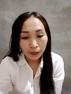 Snapshot of Thobaby112 chatting on February 22, 3:20 am Thobaby112 online show from February 22, 3:20 am