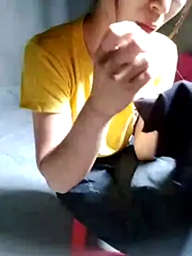 Thobaby112 online show from April 17, 9:45 am