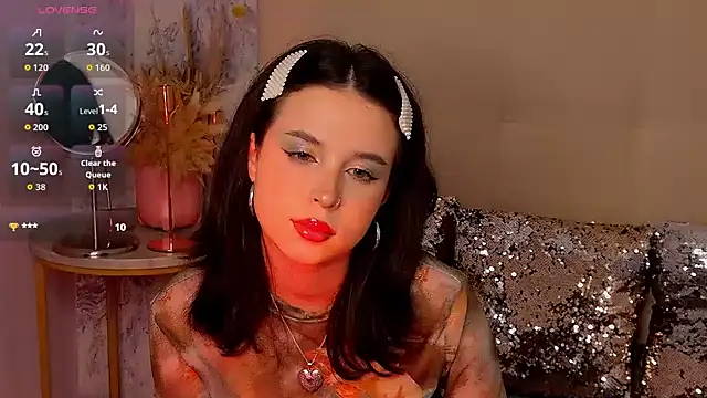 LanaLedger online show from July 28, 6:20 pm