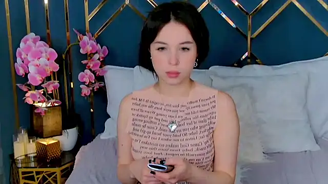 LanaLedger online show from March 22, 10:39 am