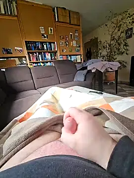 Gris-shadow online show from March 28, 10:49 am