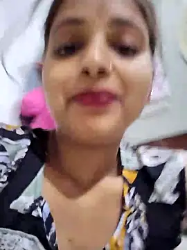 samayra1144 online show from April 18, 5:43 am