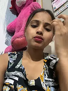 samayra1144 online show from May 4, 4:10 pm