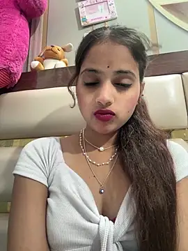 samayra1144 online show from April 2, 7:42 pm