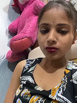 samayra1144 online show from May 1, 3:17 pm