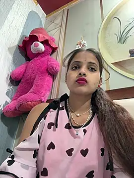 samayra1144 online show from April 2, 7:37 am