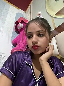 samayra1144 online show from May 8, 1:15 pm