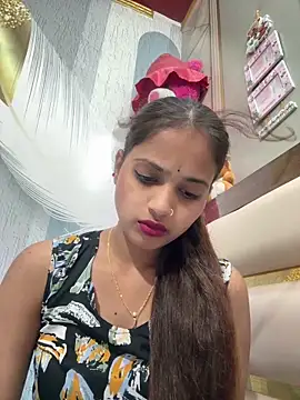 samayra1144 online show from April 4, 9:10 pm