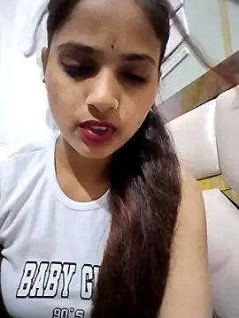 samayra1144 online show from April 6, 3:24 pm