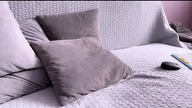 alice mooniie online show from March 11, 3:22 am