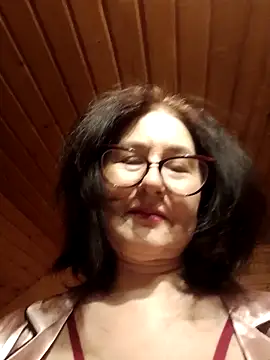 Snapshot of Vikimoon11211 chatting on March 4, 6:04 pm Vikimoon11211 online show from March 4, 6:04 pm