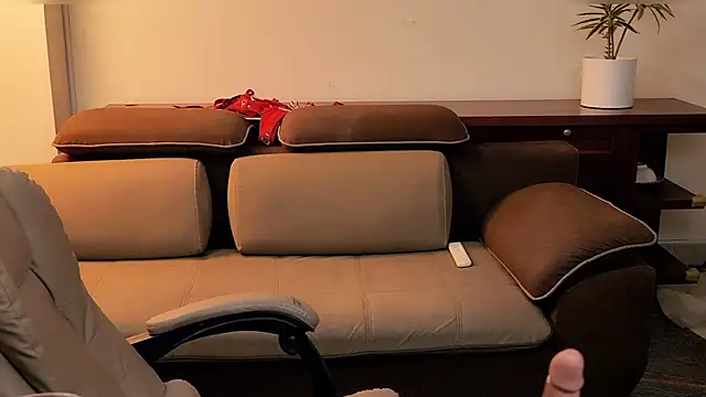 Pitien 2k7 online show from March 30, 5:14 pm