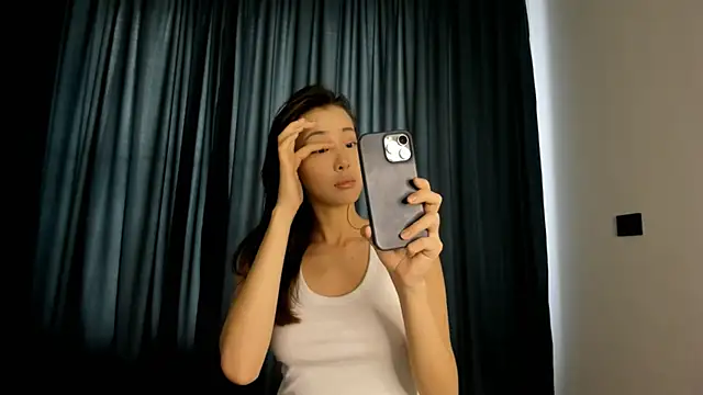 lilly sweeet online show from February 22, 3:53 am