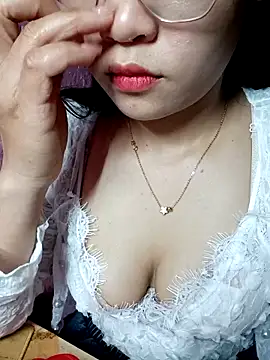 Eye-squirt online show from February 24, 3:57 pm