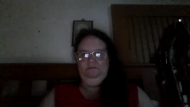 naughty queen1 online show from April 24, 10:50 am