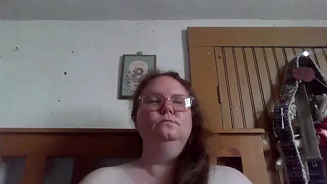 naughty queen1 online show from April 22, 7:20 pm
