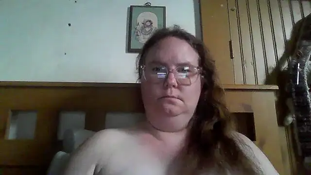 naughty queen1 online show from February 19, 10:29 pm