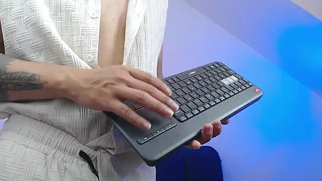 polloCol4U online show from April 18, 4:37 am