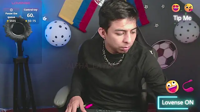Snapshot of polloCol4U chatting on June 19, 6:52 am polloCol4U online show from June 19, 6:52 am