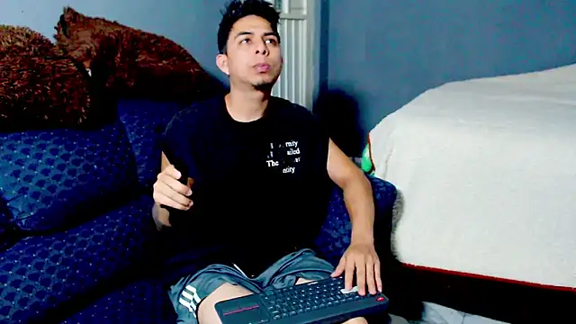 polloCol4U online show from March 6, 11:11 pm