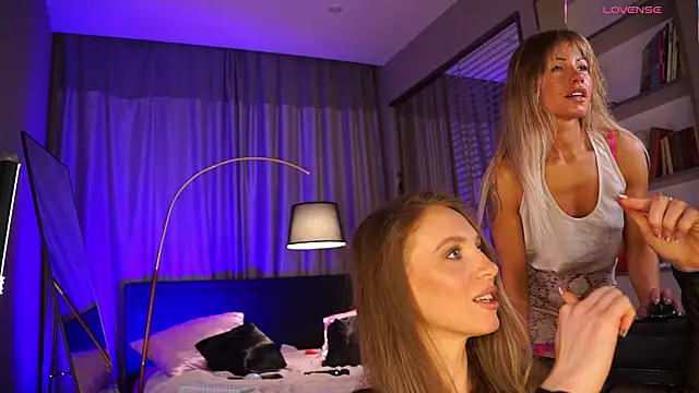 goddess aphroditte online show from March 16, 7:23 am