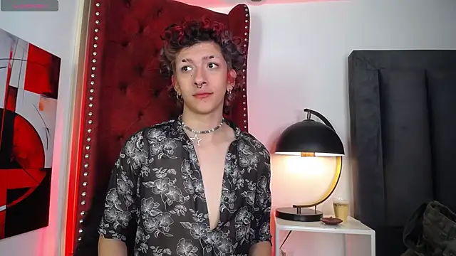 Cain Dantalion online show from April 15, 3:56 am