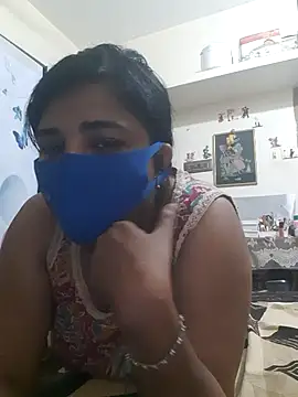 Snapshot of Tamil_Luckly_girl chatting on May 18, 3:17 pm Tamil Luckly girl online show from May 18, 3:17 pm