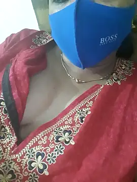 Snapshot of Tamil_Luckly_girl chatting on May 26, 6:39 pm Tamil Luckly girl online show from May 26, 6:39 pm
