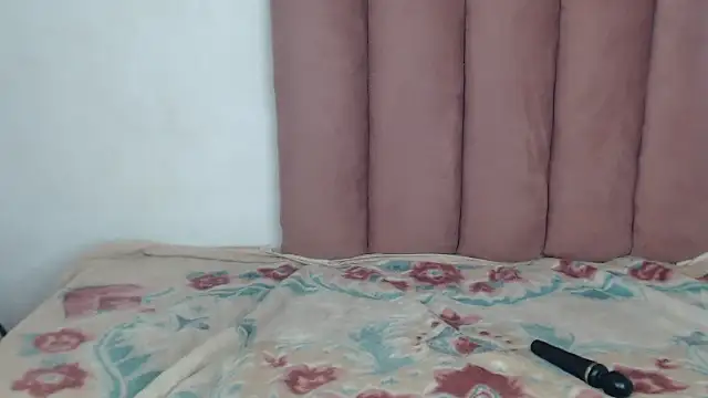 BigBootyEbony  online show from April 8, 6:53 pm