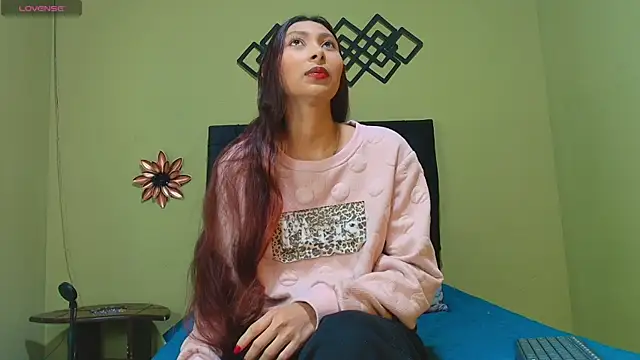 angeldreams15  online show from April 17, 10:56 pm