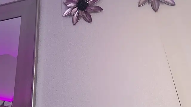 Snapshot of PerlaRogerss_ chatting on June 4, 10:31 am PerlaRogerss online show from June 4, 10:31 am