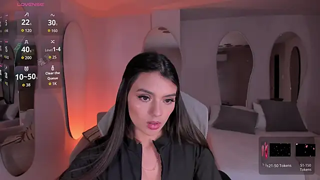 JulietteMoreau online show from April 30, 8:57 pm