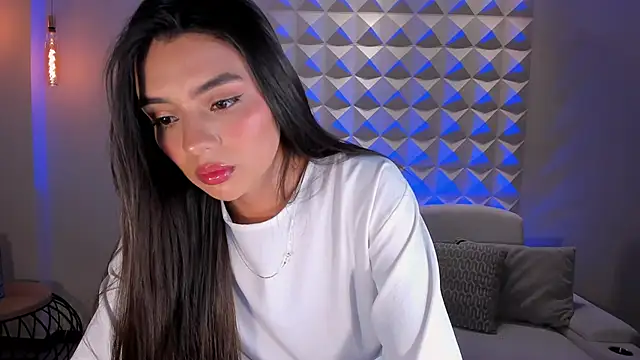 JulietteMoreau online show from March 16, 7:49 pm